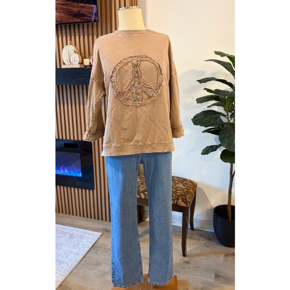 Easel Los Angeles Peace Sign Sweatshirt Women’s Small Boho Floral Applique Tan - Picture 2 of 12